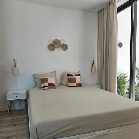 The Singular - Downtown *