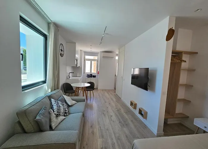 The Singular - Downtown